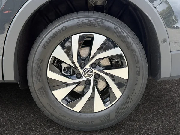 VOLKSWAGEN Tiguan (2026) — foto 20 van 24