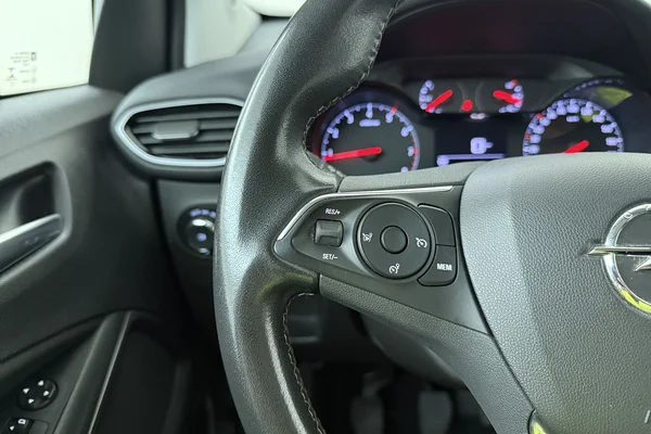 Opel Crossland (2022) — foto 5 van 23