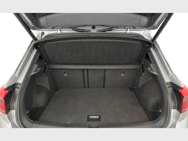 Volkswagen T-Roc (2025) — foto 16 van 23