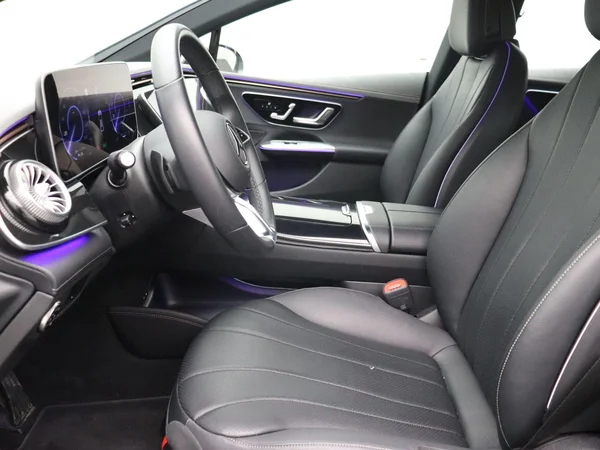 Mercedes-Benz EQE (2025) — foto 6 van 24