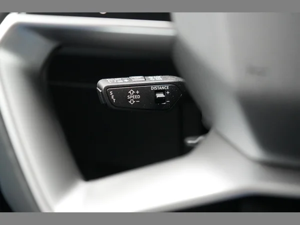 AUDI Q6 Sportback e-tron (2025) — foto 6 van 32