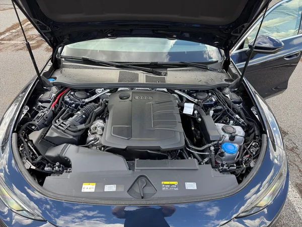 AUDI A6 Avant (2025) — foto 9 van 24