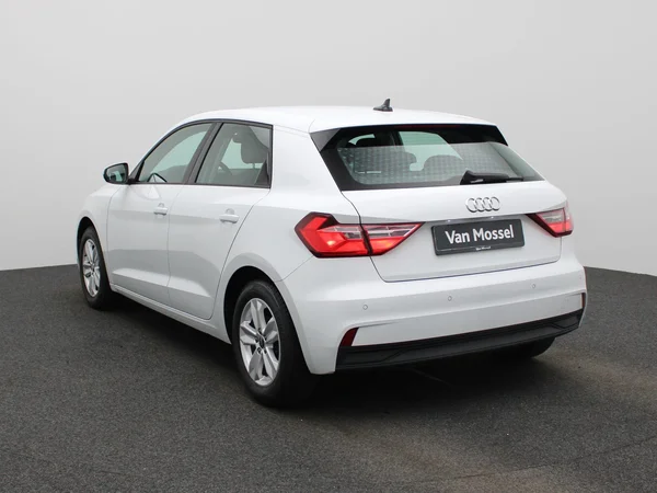 Audi A1 Sportback (2023) — foto 12 van 38