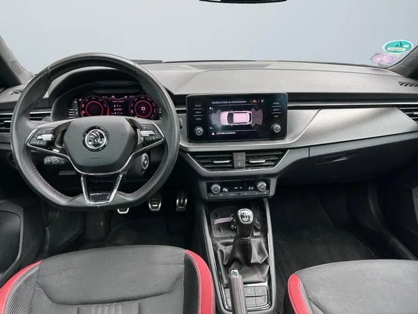 SKODA Kamiq (2021) — foto 32 van 32