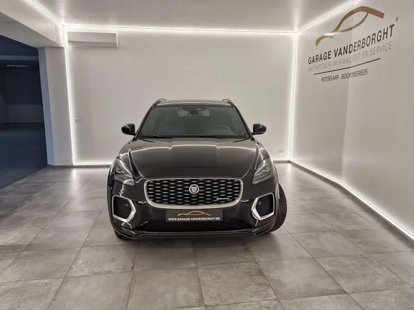 Jaguar E-PACE (2023) — foto 8 van 15