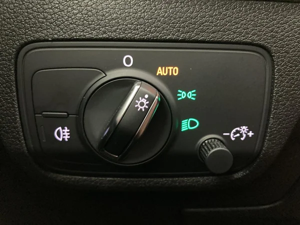 AUDI Q2 (2022) — foto 17 van 35