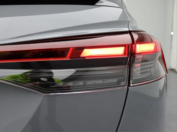 AUDI Q4 Sportback e-tron (2022) — foto 5 van 18