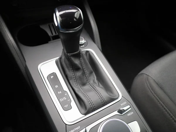 Audi Q2 (2022) — foto 18 van 38