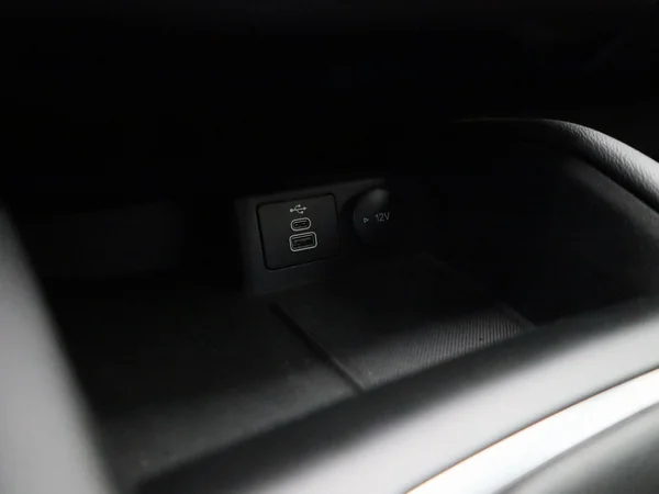 Ford Kuga (2022) — foto 14 van 41