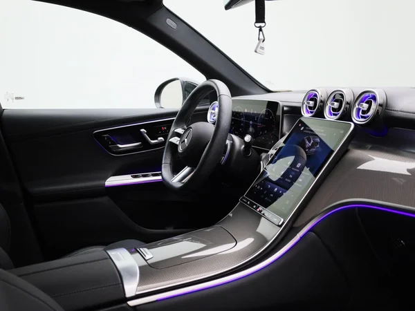 Mercedes-Benz GLC (2025) — foto 29 van 43