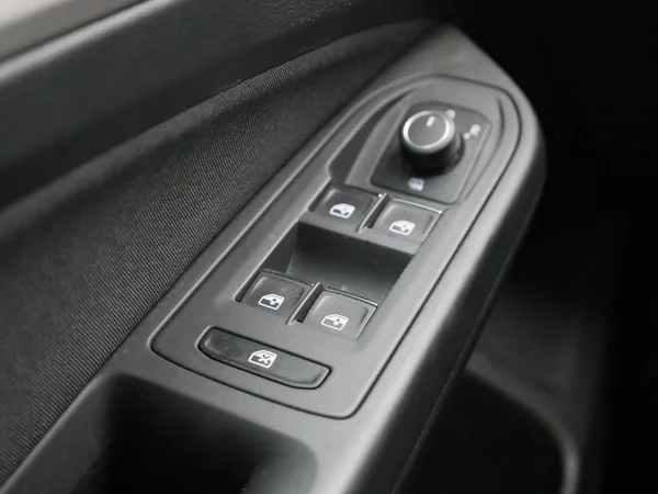 Volkswagen Golf (2021) — foto 20 van 36