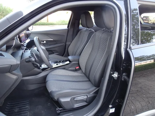 Peugeot 2008 (2025) — foto 11 van 13