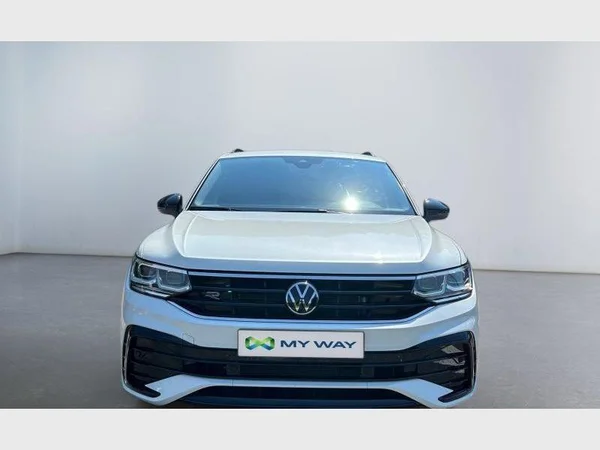 Volkswagen Tiguan (2024) — foto 12 van 35