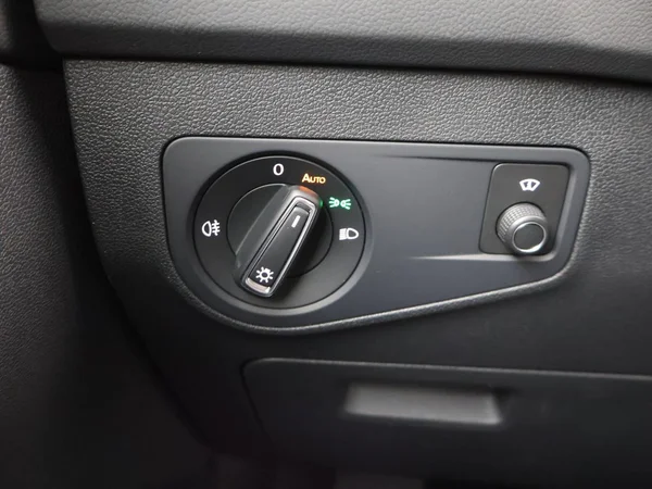 VOLKSWAGEN Tiguan (2024) — foto 15 van 28