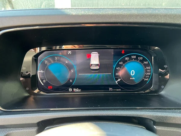 VOLKSWAGEN Caddy Maxi Cargo Dsl (2024) — foto 19 van 23