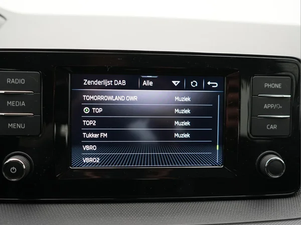 SKODA Fabia (2023) — foto 13 van 24