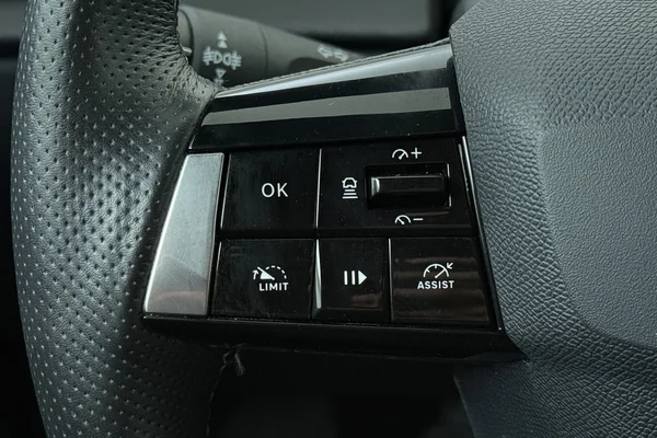 Opel Astra (2024) — foto 5 van 19