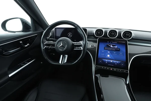 Mercedes-Benz C-Klasse (2024) — foto 4 van 16
