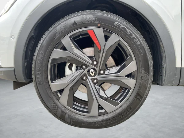 Renault Arkana (2021) — foto 20 van 22