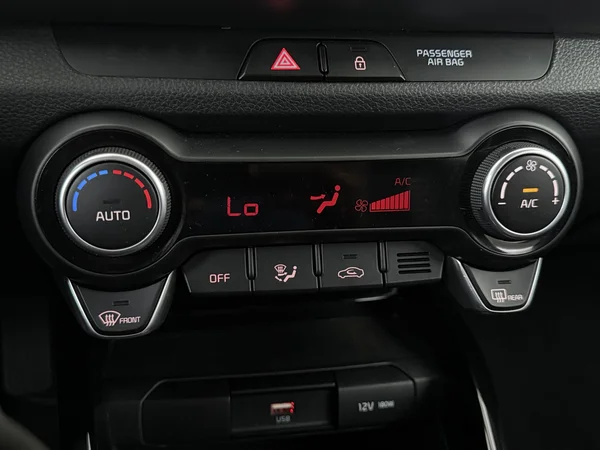KIA Stonic (2024) — foto 16 van 26