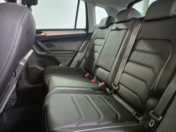 Volkswagen Tiguan (2018) — foto 3 van 23