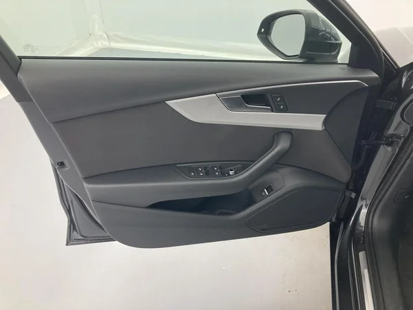 AUDI A4 Avant (2021) — foto 15 van 36