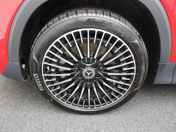 Mercedes-Benz EQB (2023) — foto 27 van 29