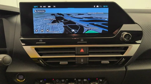 Citroen C4 (2025) — foto 2 van 23