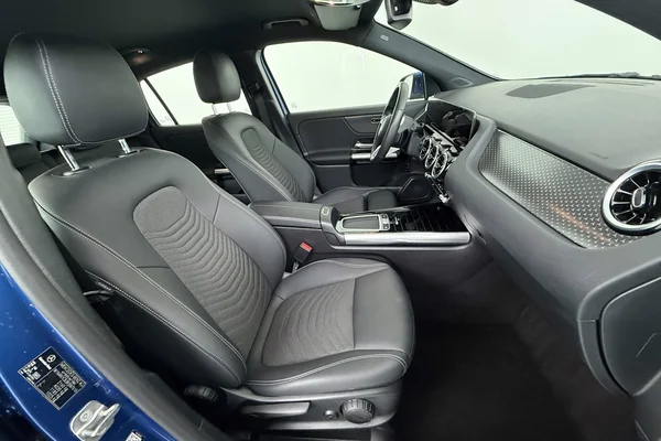 Mercedes-Benz GLA (H247) (2023) — foto 15 van 29