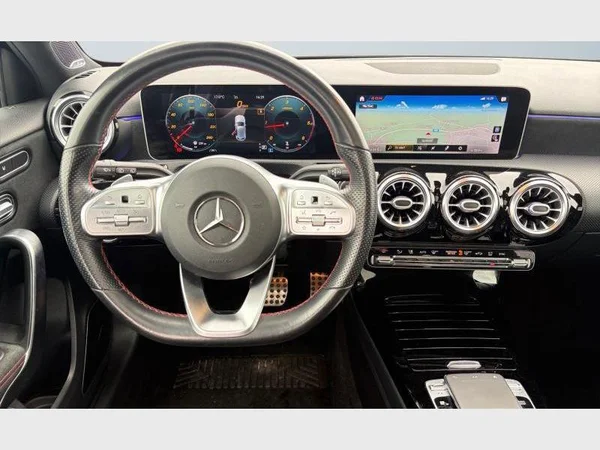 Mercedes-Benz A 200 (2019) — foto 3 van 22