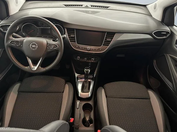 OPEL Crossland X Dsl (2020) — foto 4 van 22