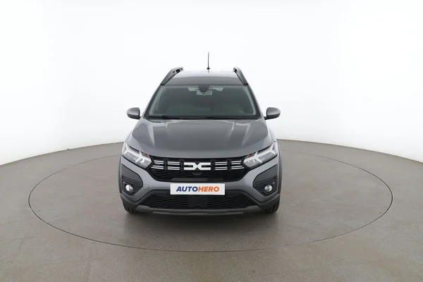 Dacia Jogger (2023) — foto 15 van 16