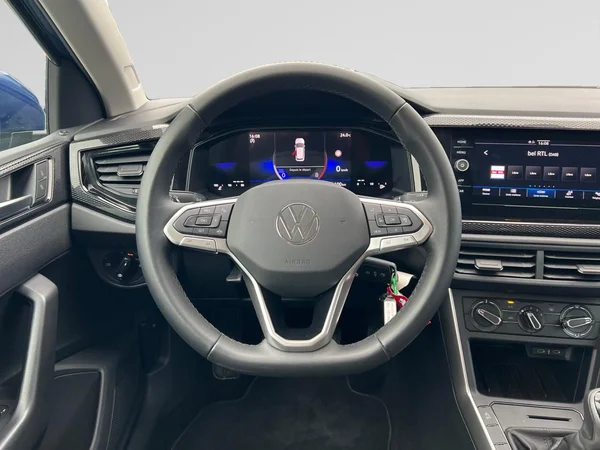 VOLKSWAGEN Polo (2025) — foto 16 van 18