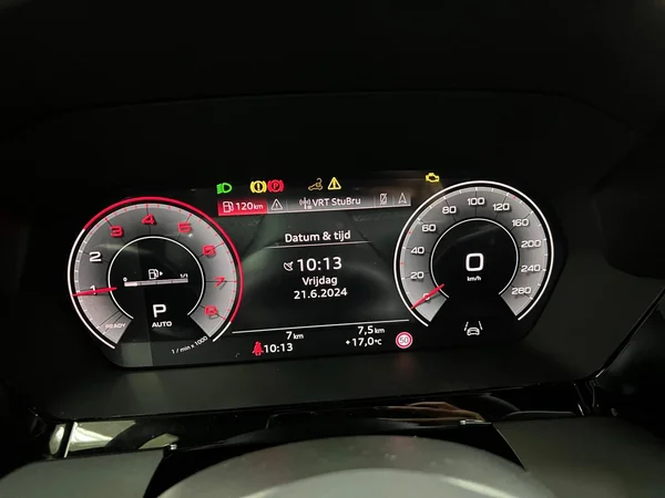 AUDI A3 Sportback (2025) — foto 13 van 14