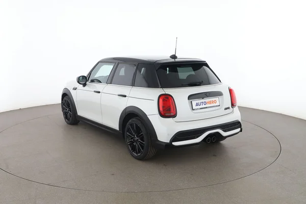 MINI MINI (2023) — foto 10 van 16