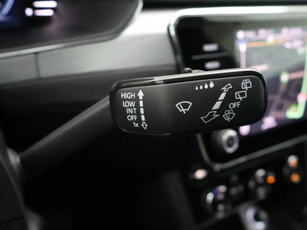 Škoda Superb (2023) — foto 16 van 29