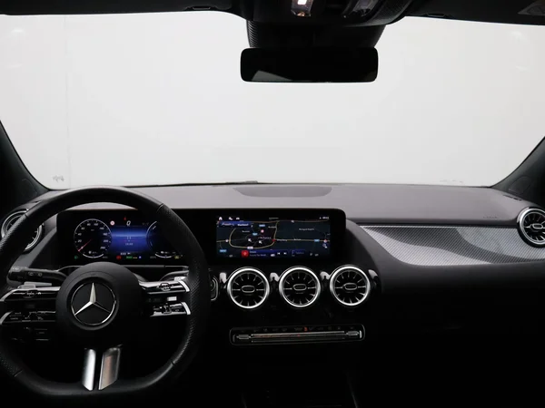 Mercedes-Benz GLA (2025) — foto 20 van 36
