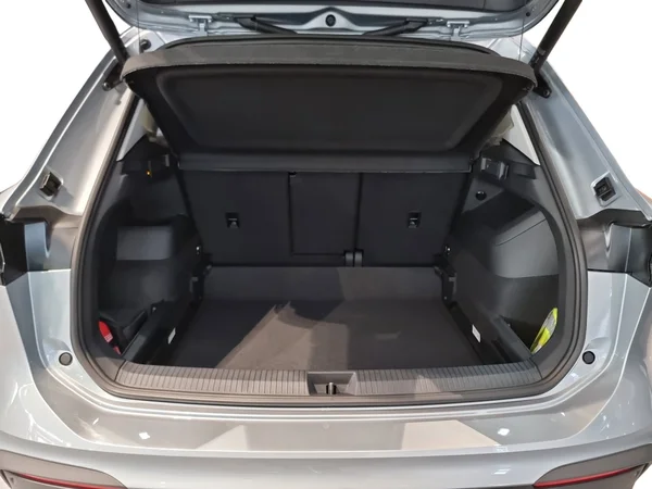 VOLKSWAGEN Tiguan (2026) — foto 6 van 15