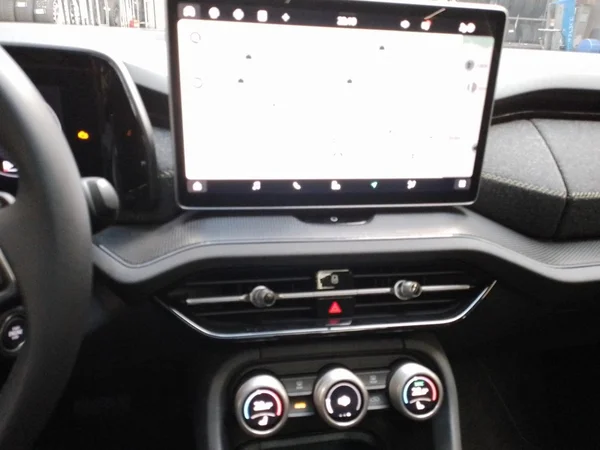 SKODA Kodiaq (2024) — foto 6 van 23