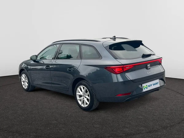 SEAT Leon ST Dsl (2023) — foto 8 van 18
