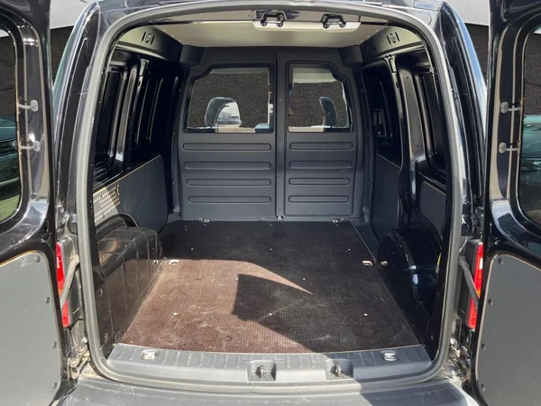 VOLKSWAGEN Caddy Van (2017) — foto 14 van 17