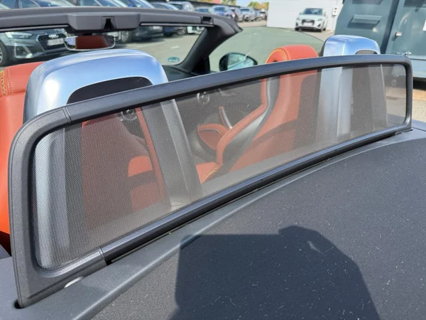 AUDI TT Roadster (2021) — foto 13 van 23