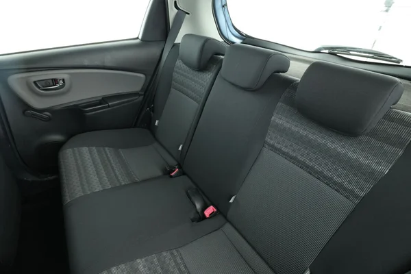 Toyota Yaris (2016) — foto 5 van 16