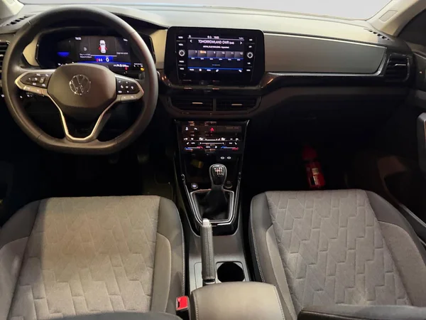 VOLKSWAGEN T-Cross (2026) — foto 2 van 23