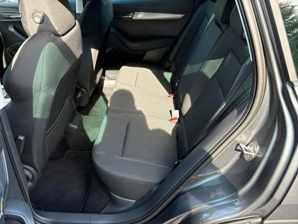 SKODA Karoq (2026) — foto 3 van 15