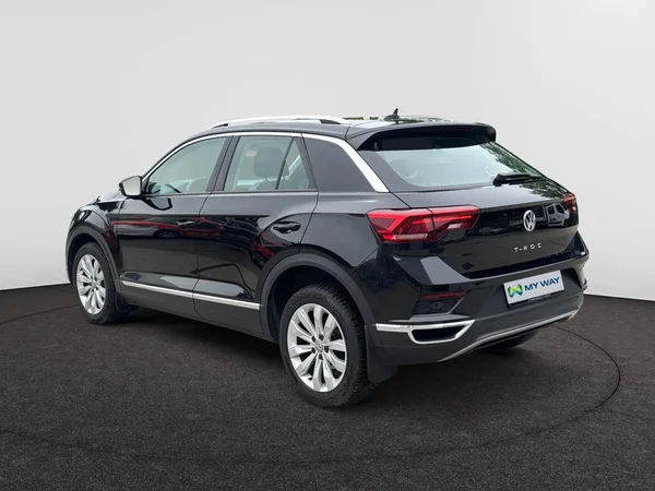 VOLKSWAGEN T-Roc (2018) — foto 18 van 24