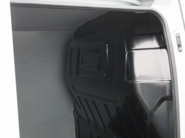 Maxxus E Deliver 3 (2023) — foto 2 van 36