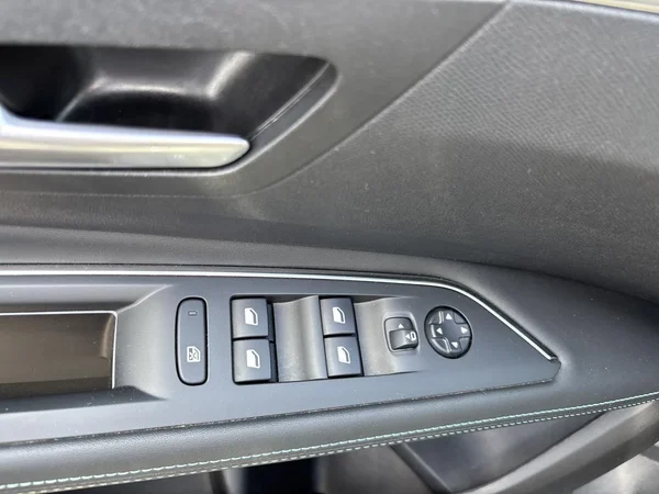 Peugeot 3008 (2021) — foto 9 van 23