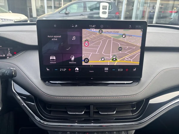 SKODA Enyaq Coupé (2023) — foto 17 van 40