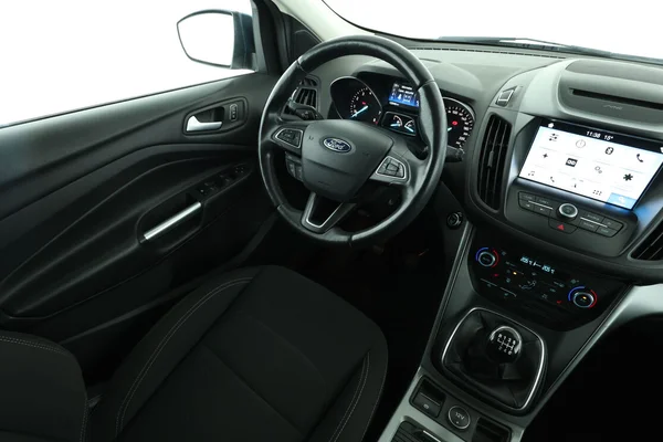 Ford Kuga (2018) — foto 4 van 16